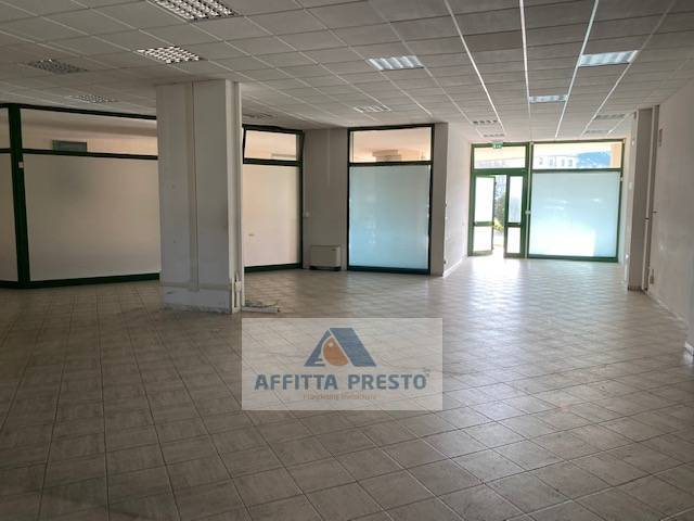 Attività Commerciale in Affitto a Empoli