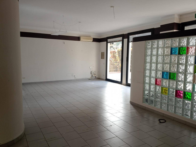 Vai alla scheda: Attivit Commerciale Affitto Empoli
