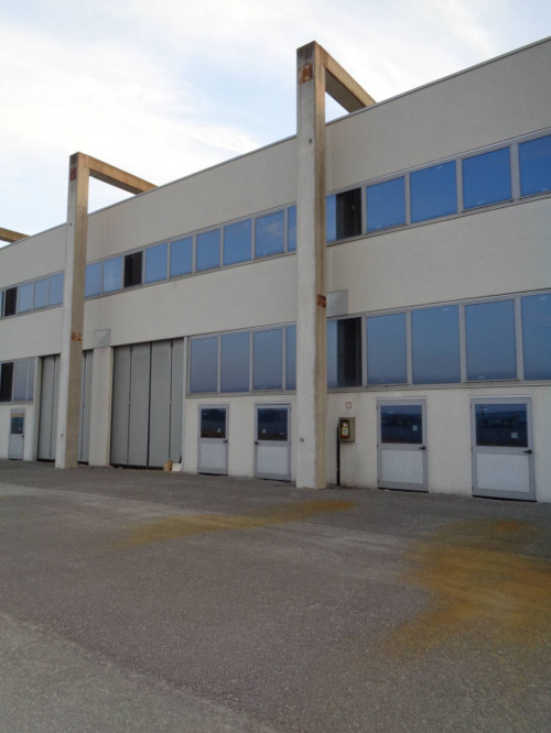 Vai alla scheda: Capannone Industriale Affitto San Mauro Pascoli
