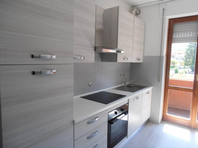 Vai alla scheda: Appartamento Affitto Luino
