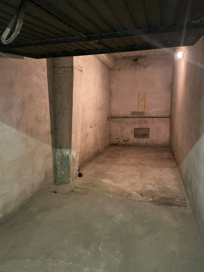 Vai alla scheda: Box / Posto auto Affitto Chivasso
